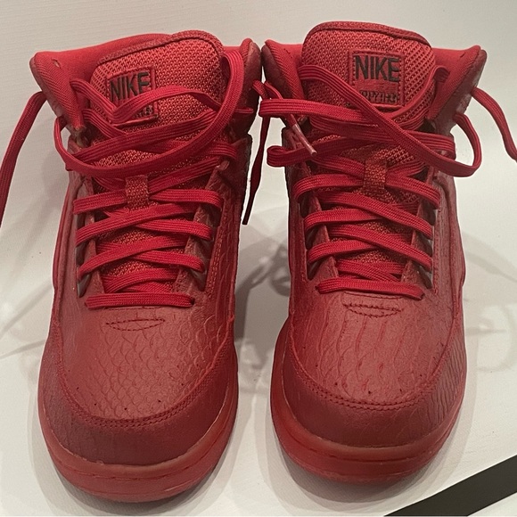 Nike Air Python - Picture 2 of 4